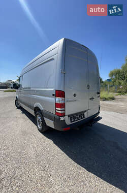 Грузовой фургон Mercedes-Benz Sprinter 2012 в 