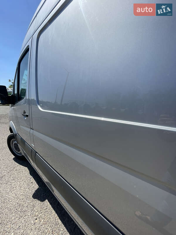 Грузовой фургон Mercedes-Benz Sprinter 2012 в Черновцах