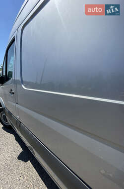 Грузовой фургон Mercedes-Benz Sprinter 2012 в 