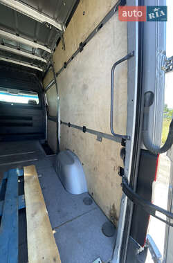Грузовой фургон Mercedes-Benz Sprinter 2012 в 