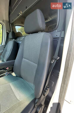 Грузовой фургон Mercedes-Benz Sprinter 2012 в 