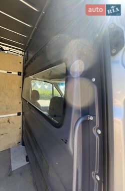 Грузовой фургон Mercedes-Benz Sprinter 2012 в 