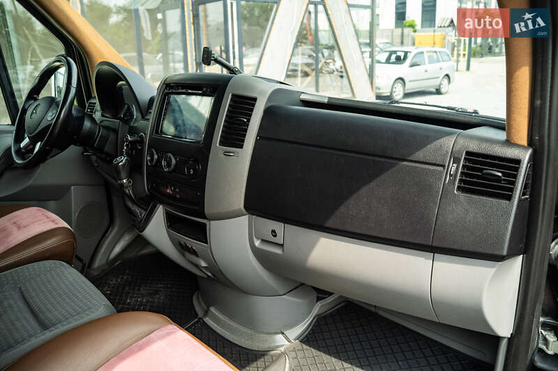 Микроавтобус Mercedes-Benz Sprinter 2015 в Черновцах фото 53 Микроавтобус Mercedes-Benz Sprinter 2015 в Черновцах