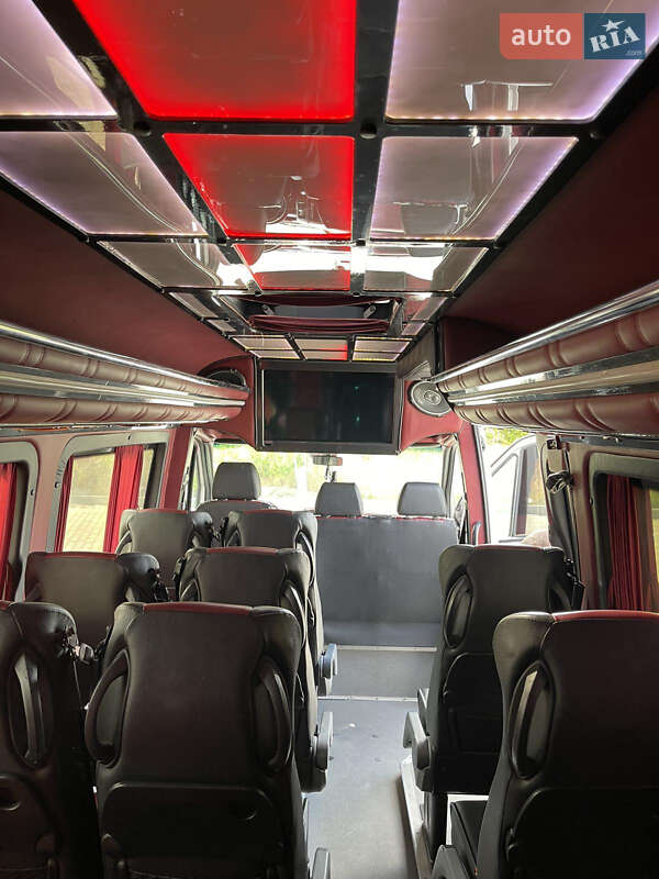 Мікроавтобус Mercedes-Benz Sprinter 2015 в Дніпрі фото 17 Мікроавтобус Mercedes-Benz Sprinter 2015 в Дніпрі
