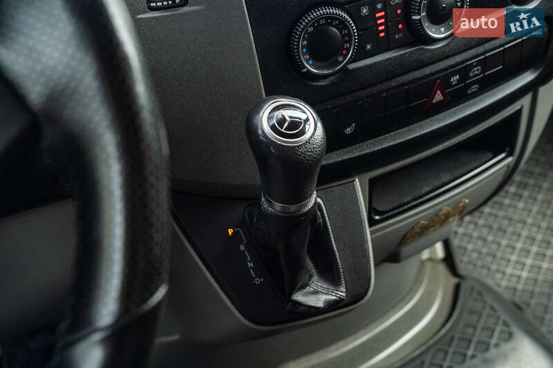 Микроавтобус Mercedes-Benz Sprinter 2015 в Черновцах фото 68 Микроавтобус Mercedes-Benz Sprinter 2015 в Черновцах