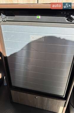 Грузопассажирский фургон Mercedes-Benz Sprinter 2012 в 