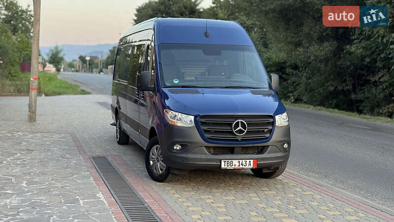 Вантажний фургон Mercedes-Benz Sprinter 2023 в Сваляві