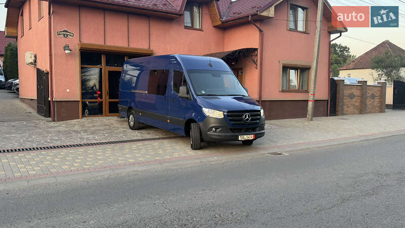 Вантажний фургон Mercedes-Benz Sprinter 2023 в Сваляві