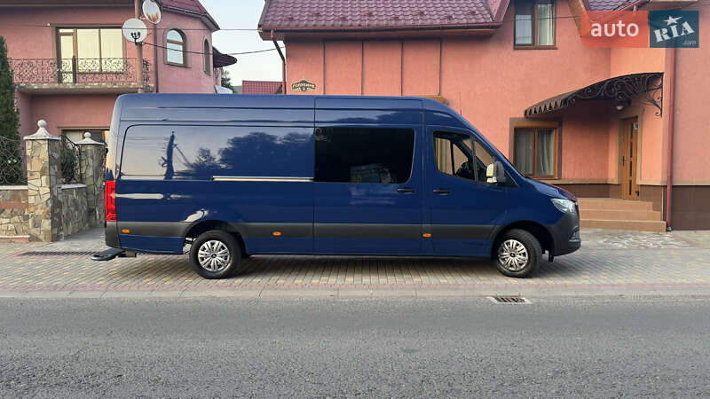 Вантажний фургон Mercedes-Benz Sprinter 2023 в Сваляві