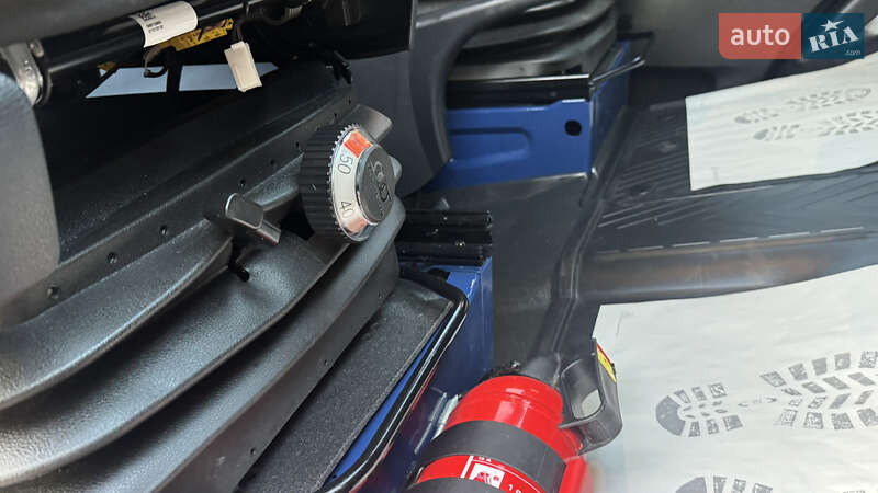 Вантажний фургон Mercedes-Benz Sprinter 2023 в Сваляві