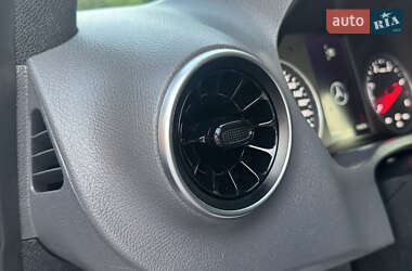 Грузовой фургон Mercedes-Benz Sprinter 2023 в 