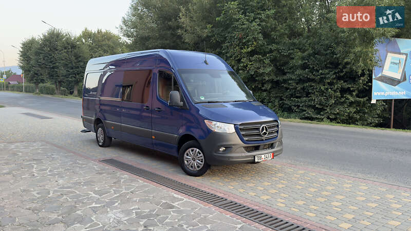 Вантажний фургон Mercedes-Benz Sprinter 2023 в Сваляві