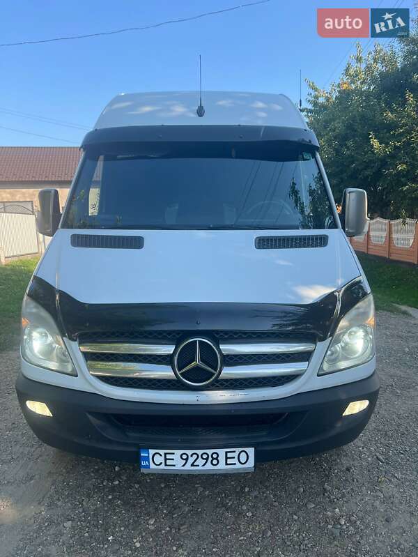 Mercedes-Benz Sprinter 2011