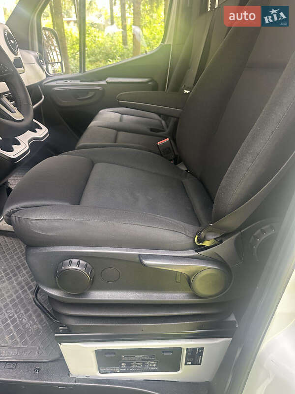 Вантажний фургон Mercedes-Benz Sprinter 2021 в Почаєві