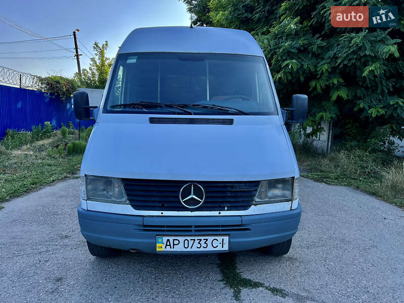 Mercedes-Benz Sprinter 2000