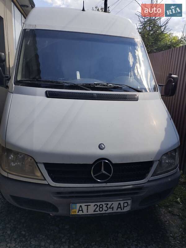 Mercedes-Benz Sprinter 2005