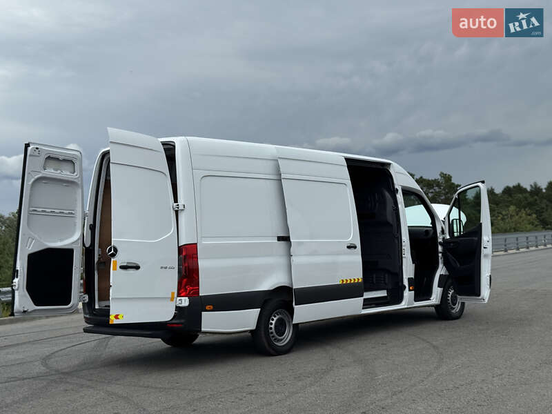 Вантажний фургон Mercedes-Benz Sprinter 2022 в Рівному