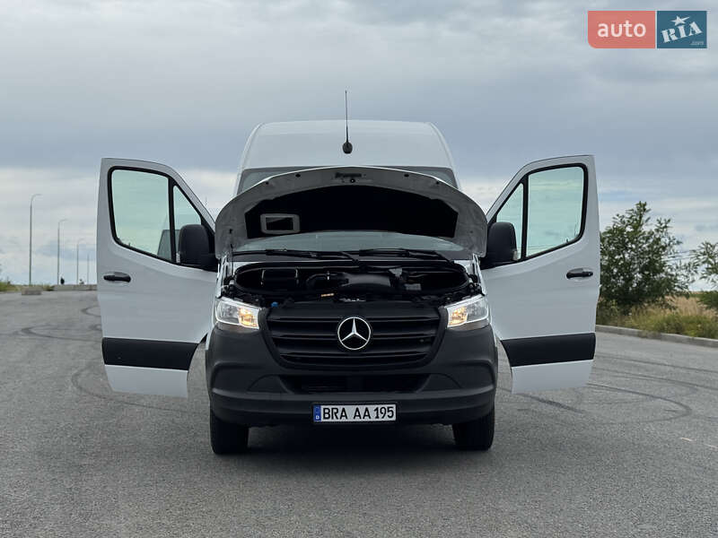 Вантажний фургон Mercedes-Benz Sprinter 2022 в Рівному
