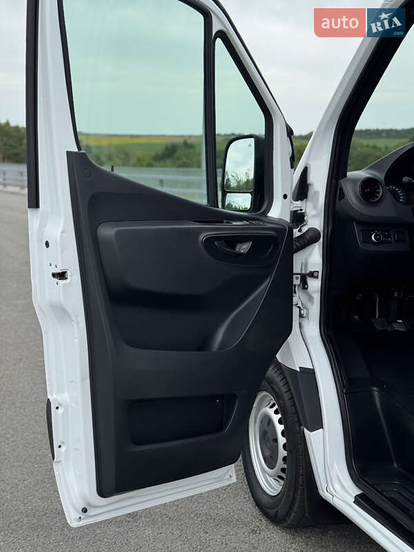 Грузовой фургон Mercedes-Benz Sprinter 2021 в Ровно
