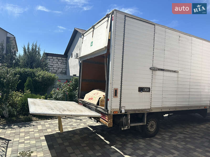 Mercedes-Benz Sprinter 2004