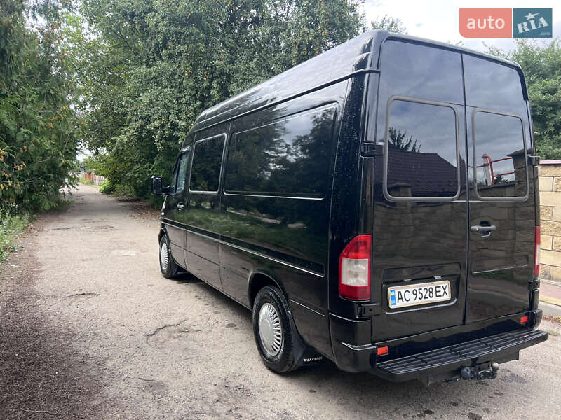 Микроавтобус Mercedes-Benz Sprinter 2000 в Луцке
