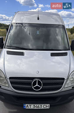 Грузопассажирский фургон Mercedes-Benz Sprinter 2012 в 