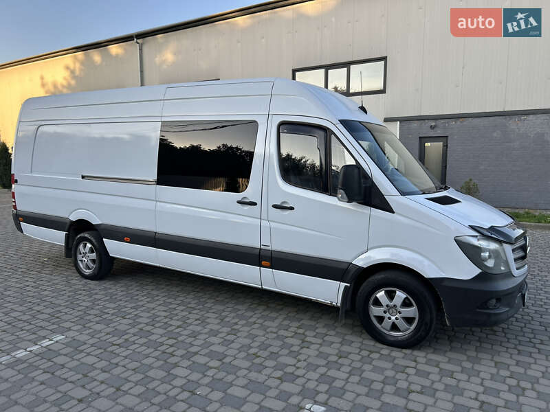 Вантажопасажирський фургон Mercedes-Benz Sprinter 2015 в Івано-Франківську
