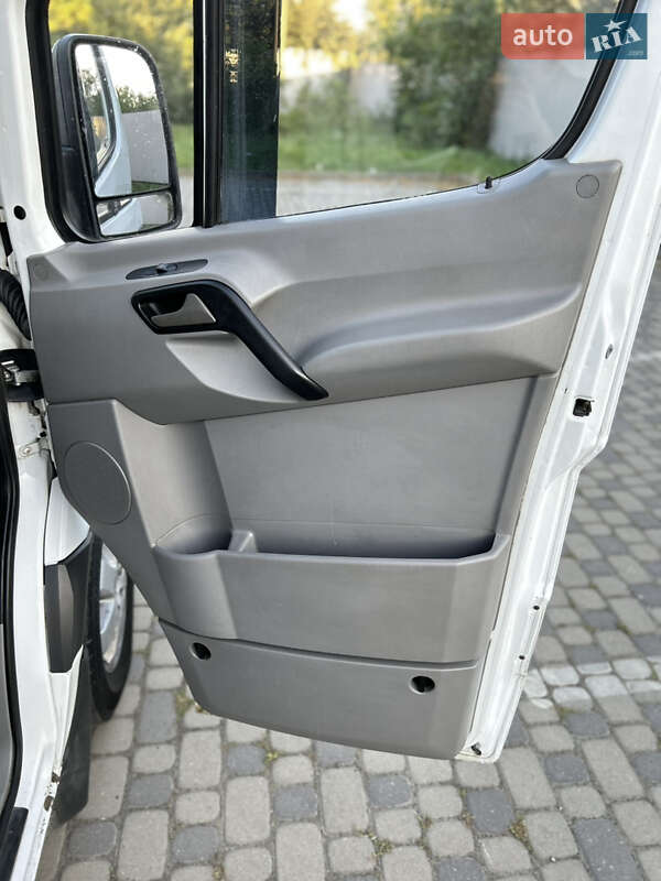 Вантажопасажирський фургон Mercedes-Benz Sprinter 2015 в Івано-Франківську