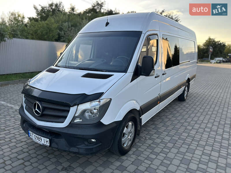 Вантажопасажирський фургон Mercedes-Benz Sprinter 2015 в Івано-Франківську