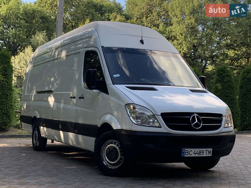 Грузовой фургон Mercedes-Benz Sprinter 2008 в Трускавце