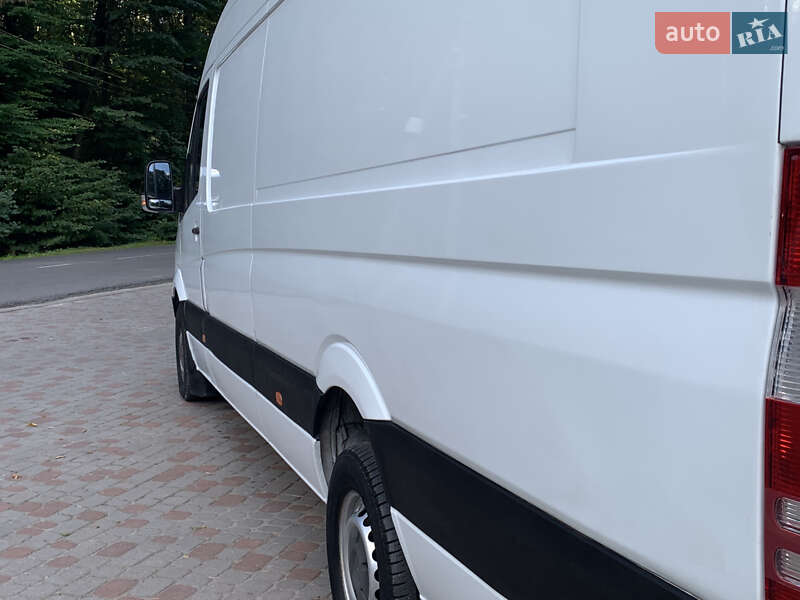 Грузовой фургон Mercedes-Benz Sprinter 2008 в Трускавце