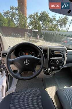 Грузовой фургон Mercedes-Benz Sprinter 2010 в 