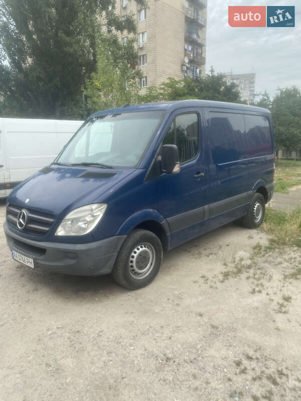 Грузовой фургон Mercedes-Benz Sprinter 2011 в Киеве
