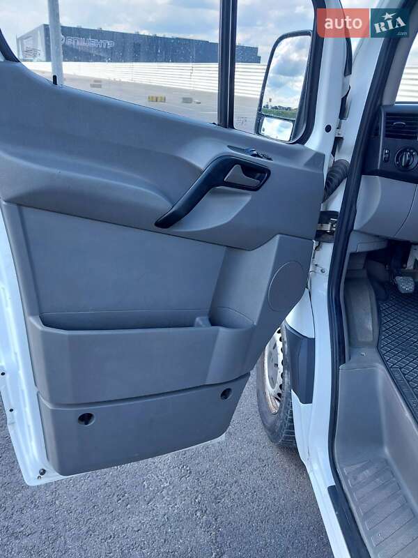 Грузовой фургон Mercedes-Benz Sprinter 2013 в Львове