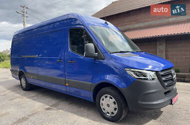 Грузовой фургон Mercedes-Benz Sprinter 2021 в 