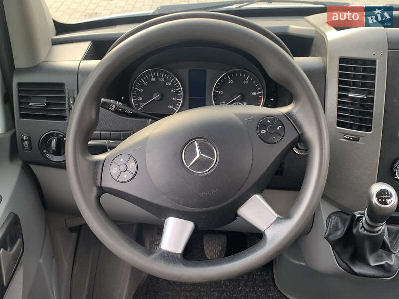 Грузопассажирский фургон Mercedes-Benz Sprinter 2016 в Стрые