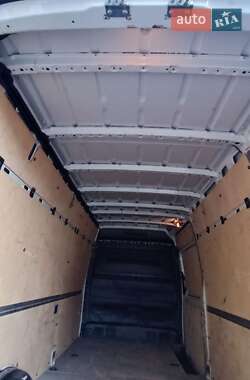 Грузовой фургон Mercedes-Benz Sprinter 2016 в 
