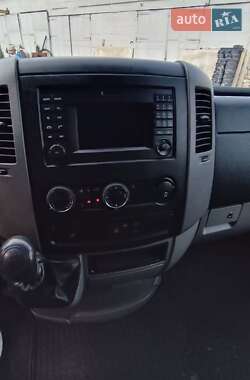 Грузовой фургон Mercedes-Benz Sprinter 2016 в 