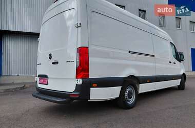 Грузовой фургон Mercedes-Benz Sprinter 2019 в 