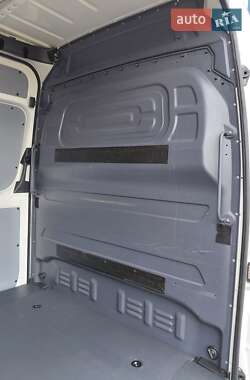 Грузовой фургон Mercedes-Benz Sprinter 2019 в 