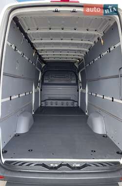 Грузовой фургон Mercedes-Benz Sprinter 2019 в 
