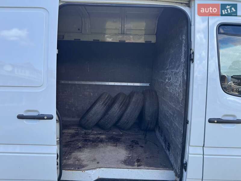 Грузовой фургон Mercedes-Benz Sprinter 2005 в Ивано-Франковске