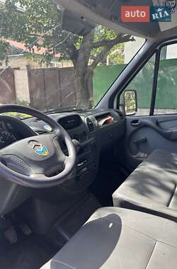 Микроавтобус Mercedes-Benz Sprinter 2000 в 
