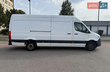 Грузовой фургон Mercedes-Benz Sprinter 2021 в 