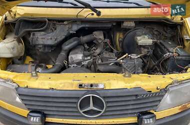 Грузовой фургон Mercedes-Benz Sprinter 1998 в 