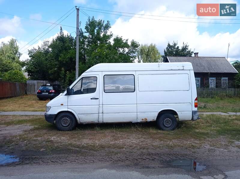 Грузовой фургон Mercedes-Benz Sprinter 1999 в Сновске