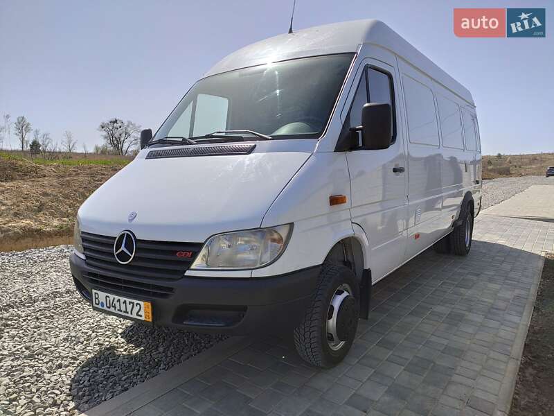 Mercedes-Benz Sprinter 2004