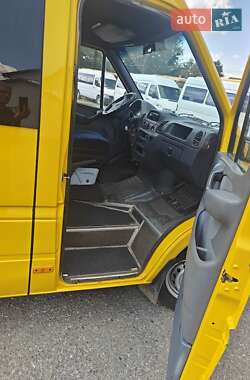 Микроавтобус Mercedes-Benz Sprinter 2004 в 