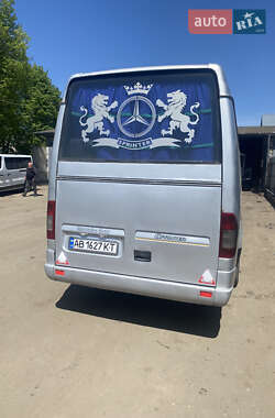 Туристический / Междугородний автобус Mercedes-Benz Sprinter 2000 в 