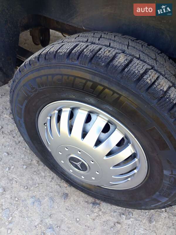 Вантажний фургон Mercedes-Benz Sprinter 2002 в Вінниці